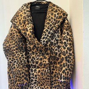 ZARA Leopard print puffer oversized jacket